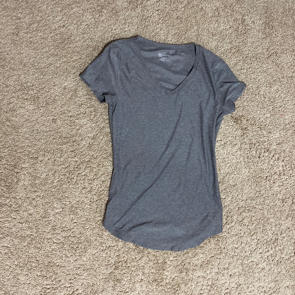 Workout t-shirt. Super soft and light weight. Size small. Light gray